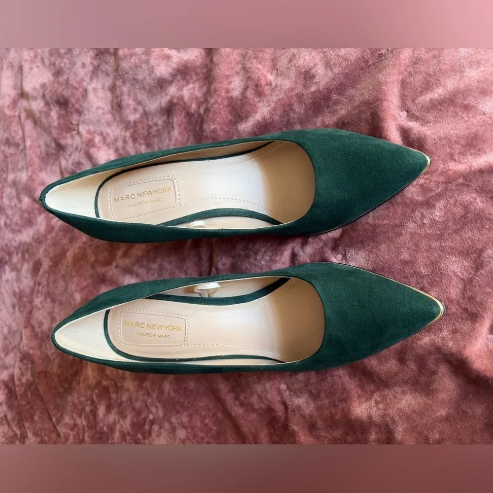 ANDREW MARC Emerald Green stiletto heels SZ5.5